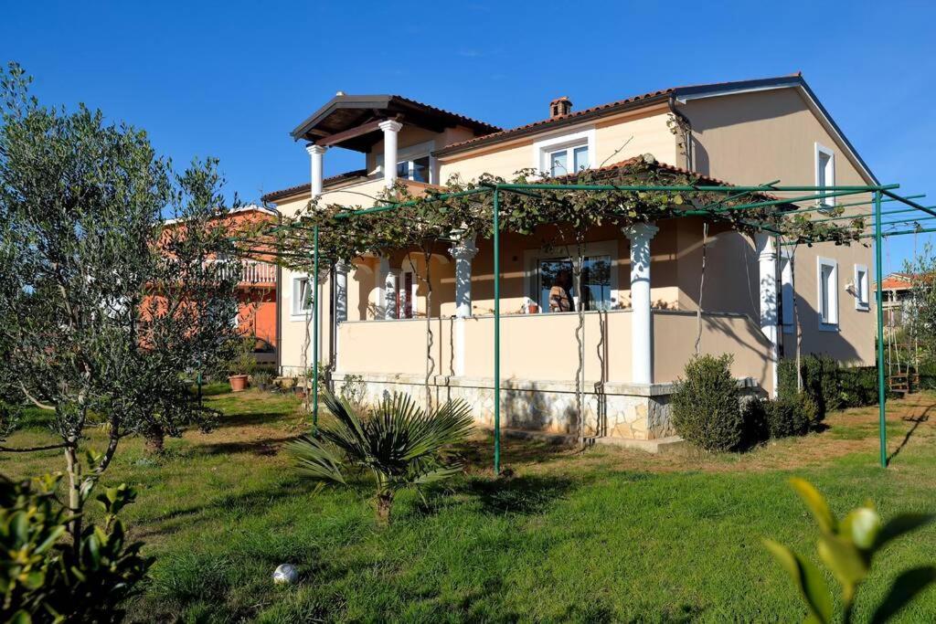 Marčana Comfortable Apartment Near Pula מראה חיצוני תמונה