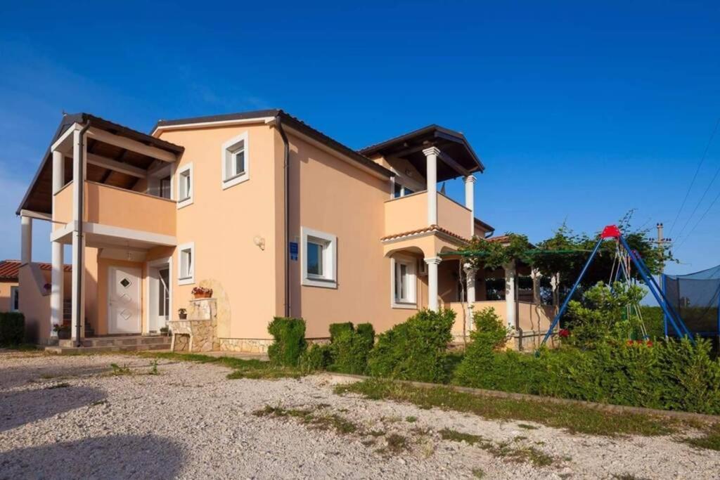 Marčana Comfortable Apartment Near Pula מראה חיצוני תמונה